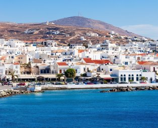 Independent: Το νησί διαμάντι των Κυκλάδων που πρέπει να πας φέτος