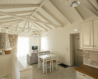 Tseralia Houses