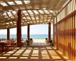 Η πρώτη καλοκαιρινή απόδραση στην Costa Navarino (pics)