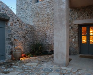 Eleanthi Residence