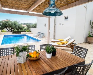 Villa Diktina