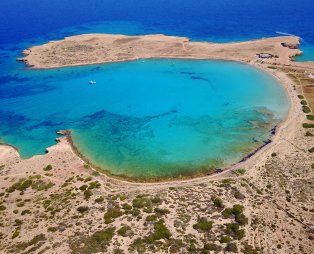 10 υπέροχες παραλίες των Κυκλάδων που πρέπει να επισκεφτείς (pics)