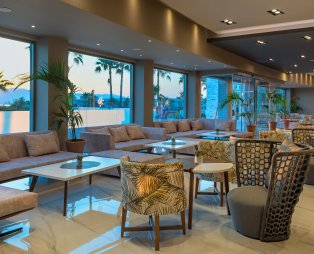 Solimar Aquamarine Resort
