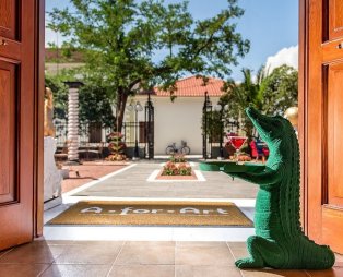 A for Art: Το εντυπωσιακό art & design hotel της Θάσου
