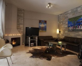 Parathalasso: Home style hospitality a breath away from Nafpaktos