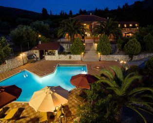 Mazourka – Luxury Suites