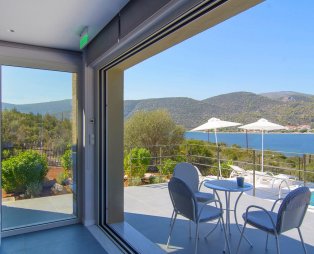 Lavender Cove: Ειδυλλιακή απόδραση μια ανάσα από την Αθήνα
