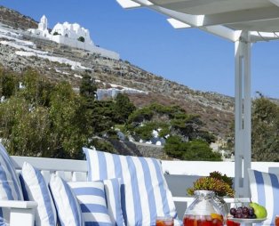 Folegandros Apartments