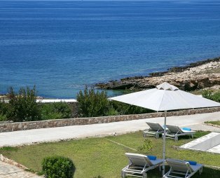 Minois Sugarcube Suites: Ανακαλύψτε την ουσία της κυκλαδίτικης ζωής στην Πάρο