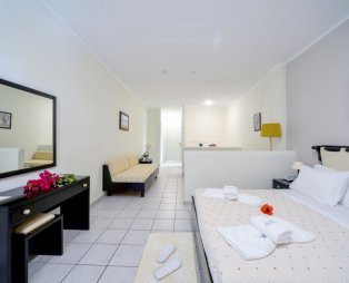 Paxos Club Resort & SPA