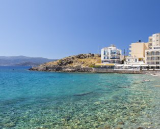 Άγιος Νικόλαος: Ξακουστός για τις παραλίες του