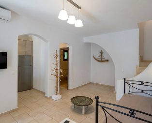 Anemonisia Deluxe Apartments & Maisonettes: Ένα φιλόξενο καταφύγιο στη Σκύρο