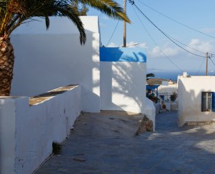 Ηρακλειά: Το ησυχαστήριο των Κυκλάδων
