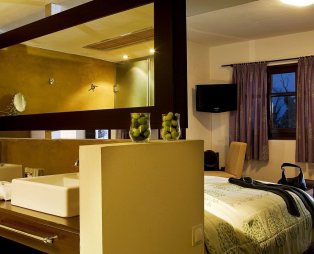 12 Months Luxury Resort