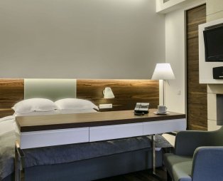 12 Months Luxury Resort