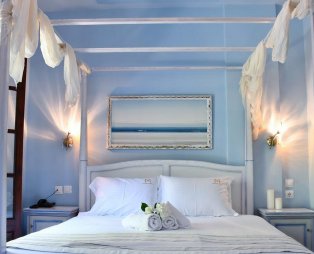 Manthos Blue Hotel