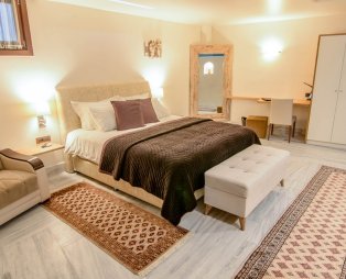 Valeni Boutique Hotel