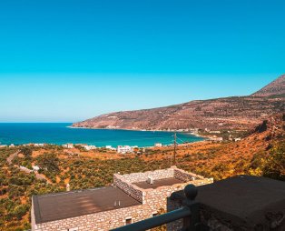 Onar Guest House Mani
