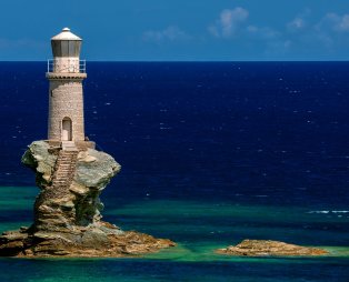 Αυτό είναι το ελληνικό νησί που προτείνουν οι New York Times για διακοπές το 2021