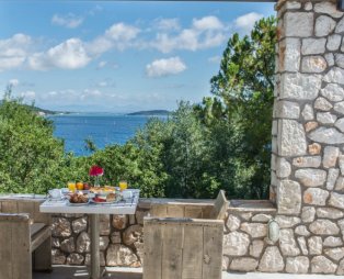 Aliki Hotel