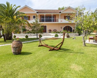 Villa Aliki
