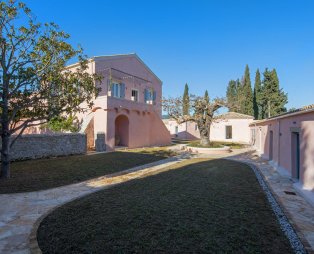 The Courti Estate