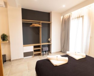 Elysian Apartments & Studios