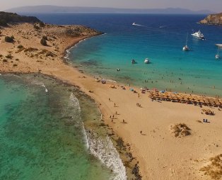 Διεθνή ΜΜΕ εκθειάζουν την Ελαφόνησο - «Το νησί με τις πιο όμορφες παραλίες»