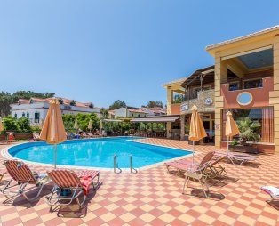 Makis Hotel Skala