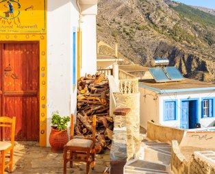 Το απομονωμένο χωριό του Αιγαίου όπου σταμάτησε ο χρόνος