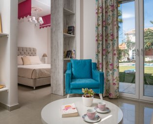 Aeolos Boutique Hotel & Suites