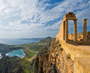 Η Ακρόπολη της Λίνδου (πηγή: Shutterstock)