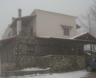 Παραδοσιακός Ξενώνας Κατσαρός