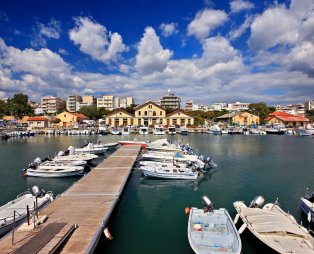Το λιμάνι της Αλεξανδρούπολης (πηγή: Shutterstock)