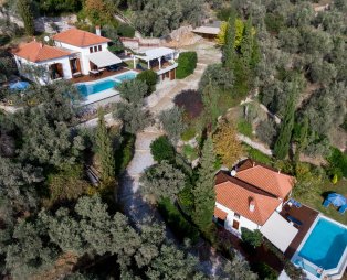 Elia Pilio Villas