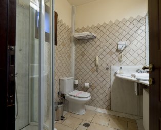 Έρωχος Suites Hotel