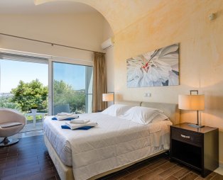 Giakoumakis Villa