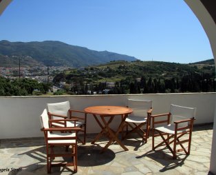 Myrto Studios and Apartments
