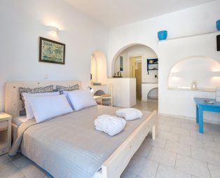 Sigalas Beach Hotel