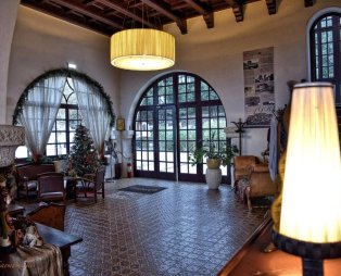 Elafos Hotel