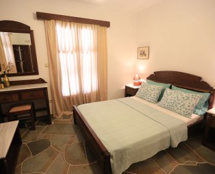 Mirsini Apartments