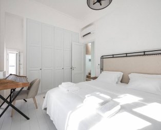 PNOE SEAFRONT RESIDENCE MYKONOS