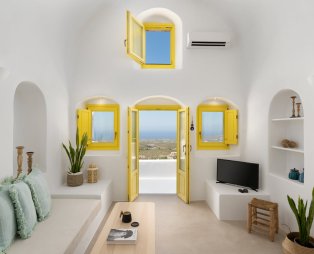 Valsamo Suites