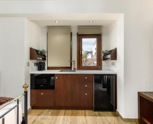 Arxontariki Suites