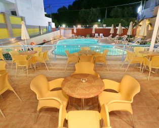 Summer Dream Hotel