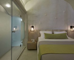 Rhenia’s Suites