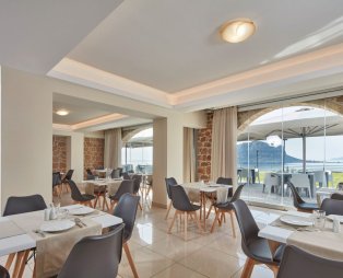 Alkinoi Resort & Spa: Μαγευτική διαμονή με θέα τον βράχο της Μονεμβασιάς