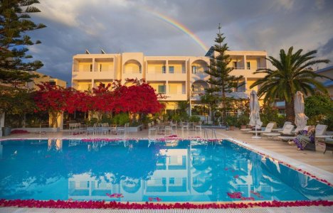 Kyparissia Beach Hotel