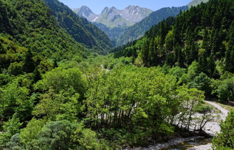 Το Lonely Planet προτείνει Άγραφα για διακοπές μακριά από τα πλήθη