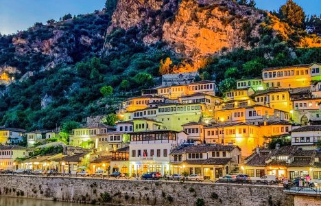 Ανακαλύψτε την Αλβανία μέσα από 5 αξέχαστα road trips